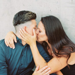 Sunset Maternity Photos – Scottsdale, AZ